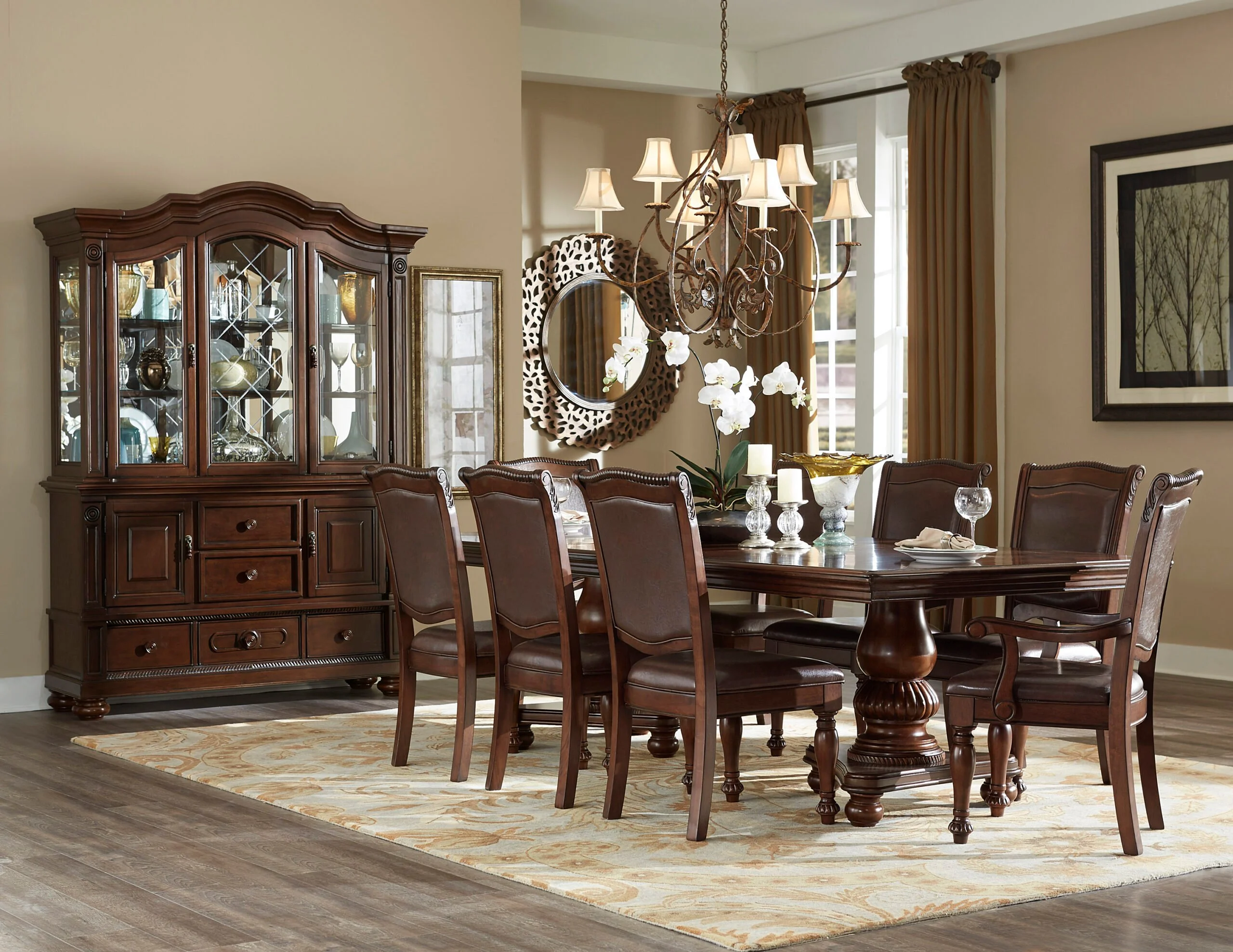 Lordsberg Dining Set For 8