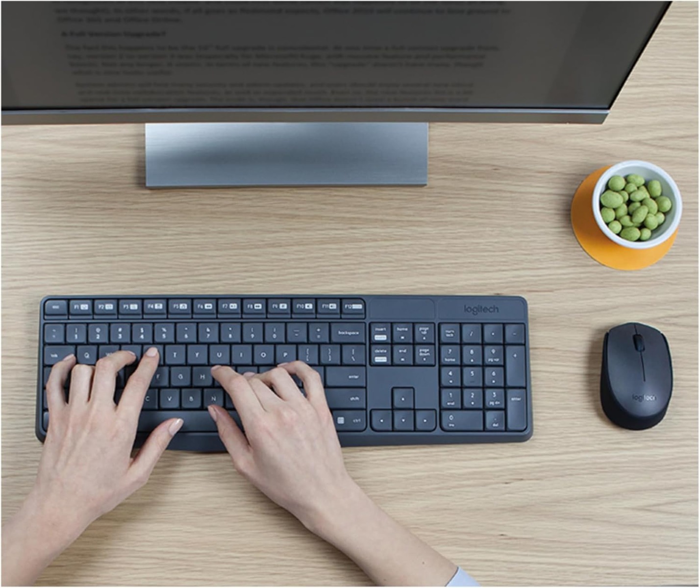 Logitech MK235 Wireless Keyboard and Mouse Combo