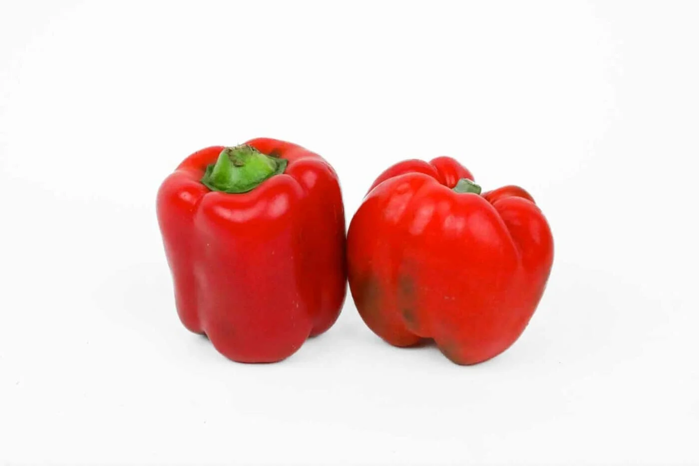 Organic Red Capsicum – Approx. (180g – 220g)