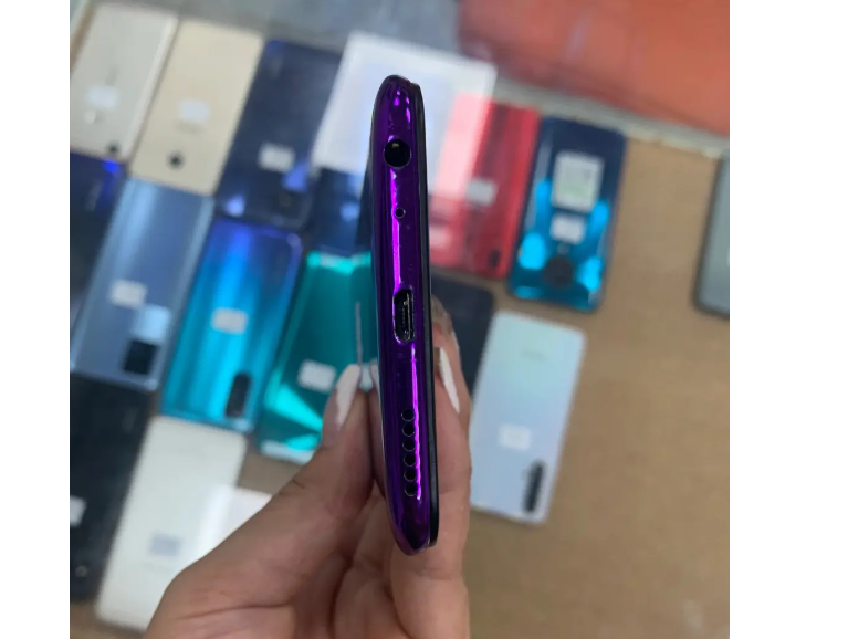 Refurbished VIVO  Y93S 128GB+6GB 6.2-inch 13mp+8mp Face Wake up Face Recognition Brush Face Unlock AI Smart Dual Camera  Smart Feature Random  phone