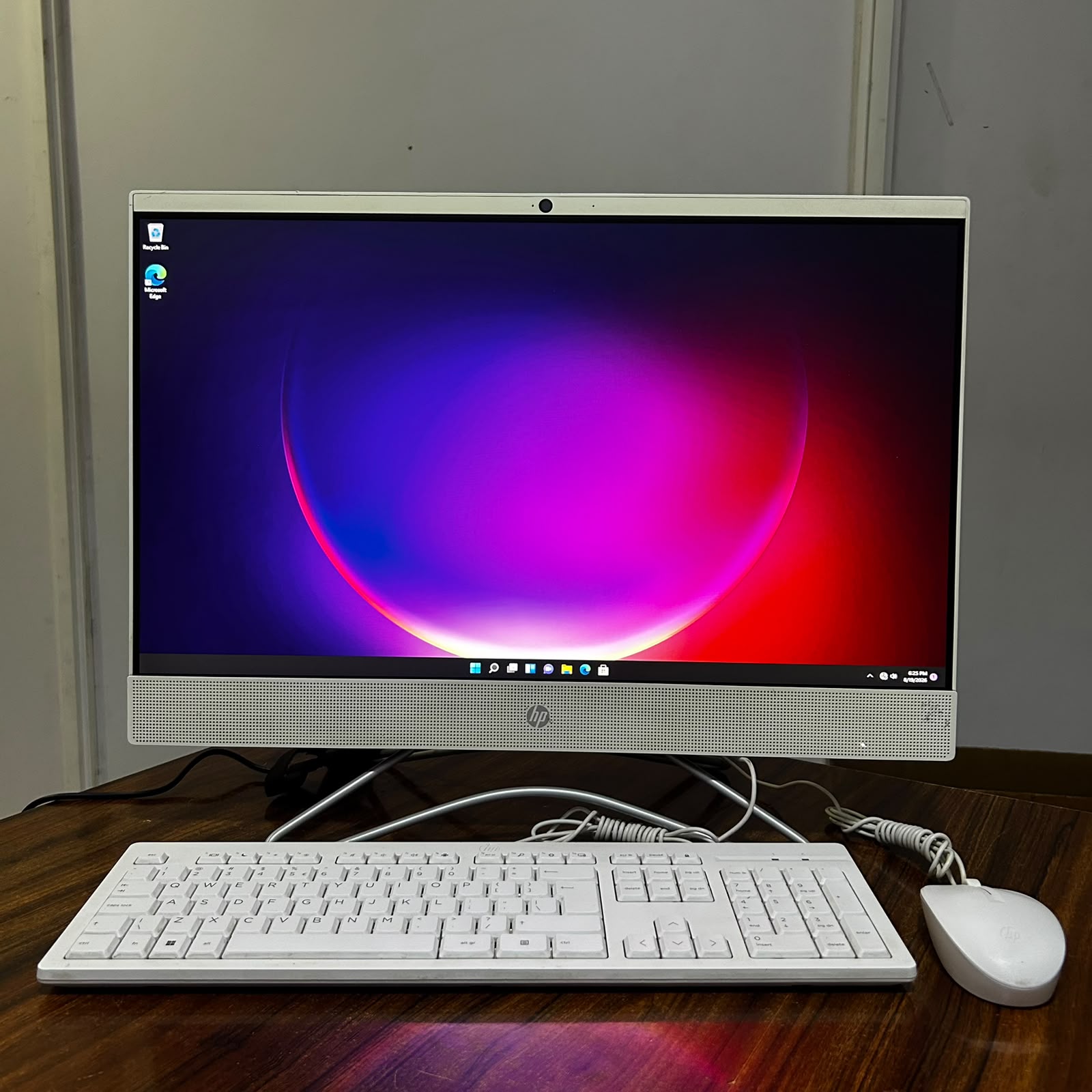 HP All-in-One 24" Core i5 8th Gen | 8GB RAM | 256GB SSD | NVIDIA 2GB | Touchscreen – Reliable Performance - Techsavvy Solutions