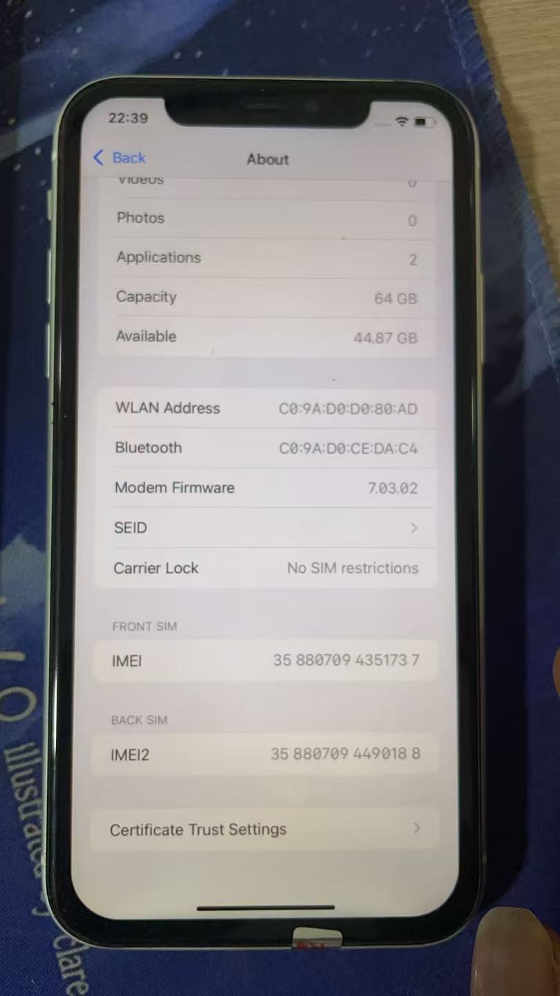 Refurbished Apple iPhone XR 128GB + 3GB RAM, 12MP Camera, 6.1-inch Unlocked Version, Dual nano-SIM, 2G/3G/4G/LTE, 12MP Rear + 7MP Front Cameras, A12 Bionic Processor, Face ID System