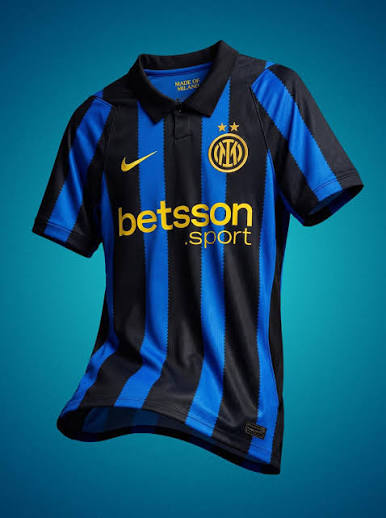 💙🖤 NERAZZURRI CITY STYLE! Inter Milan FC 2026/27 Home Jersey – Stylish Black & Lyon Blue Striped Football Shirt with Gold Details & Classic Collar for Matchday & Fans ⚽🔥