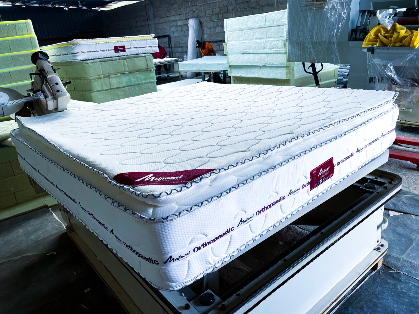 Orthopedic Spring Mattress – Grey | Firm & Durable Comfort

Enjoy restful sleep with this firm orthopedic spring mattress, designed to provide reliable support and lasting comfort. Its sturdy spring c