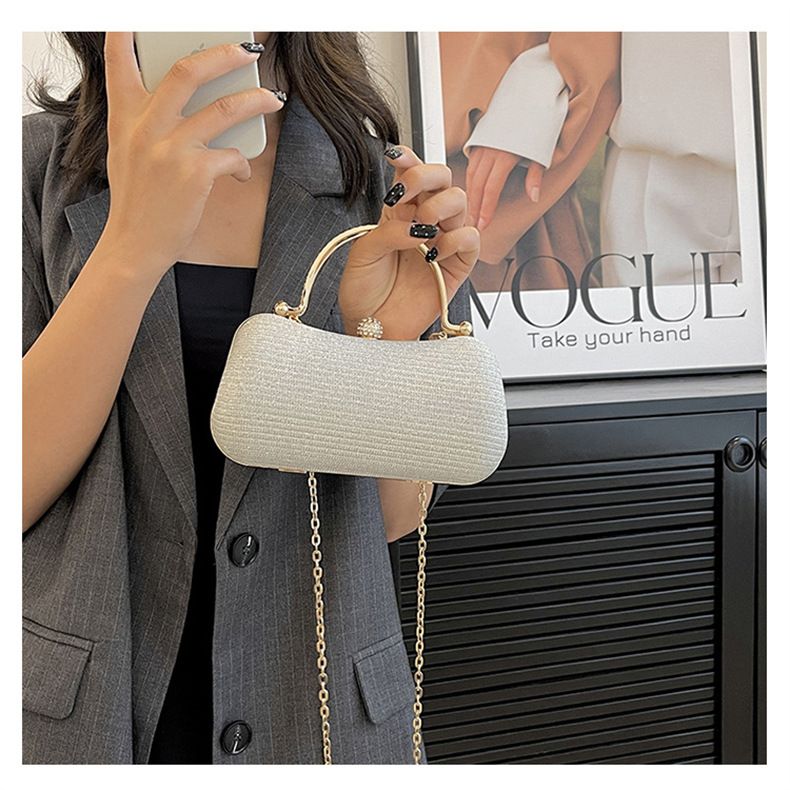 New Fashion Chain Handbag Banquet Bag Single Shoulder Cross Shoulder Small Square Bag Unique Handheld Mouth Gold Bag