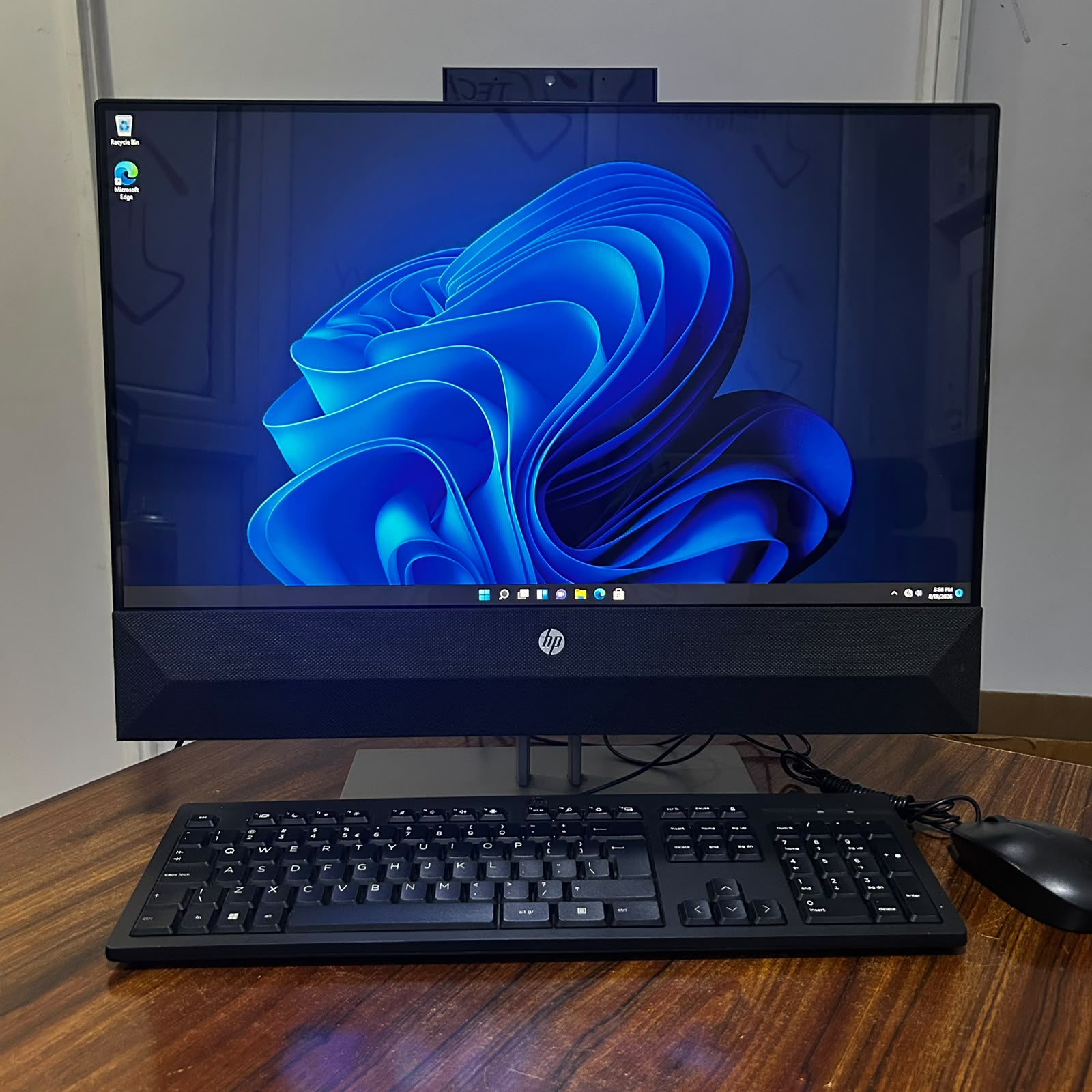 HP Pavilion 24" All-in-One Core i7 8th Gen | 8GB RAM | 256GB SSD | Touchscreen – Powerful Performance - Techsavvy Solutions