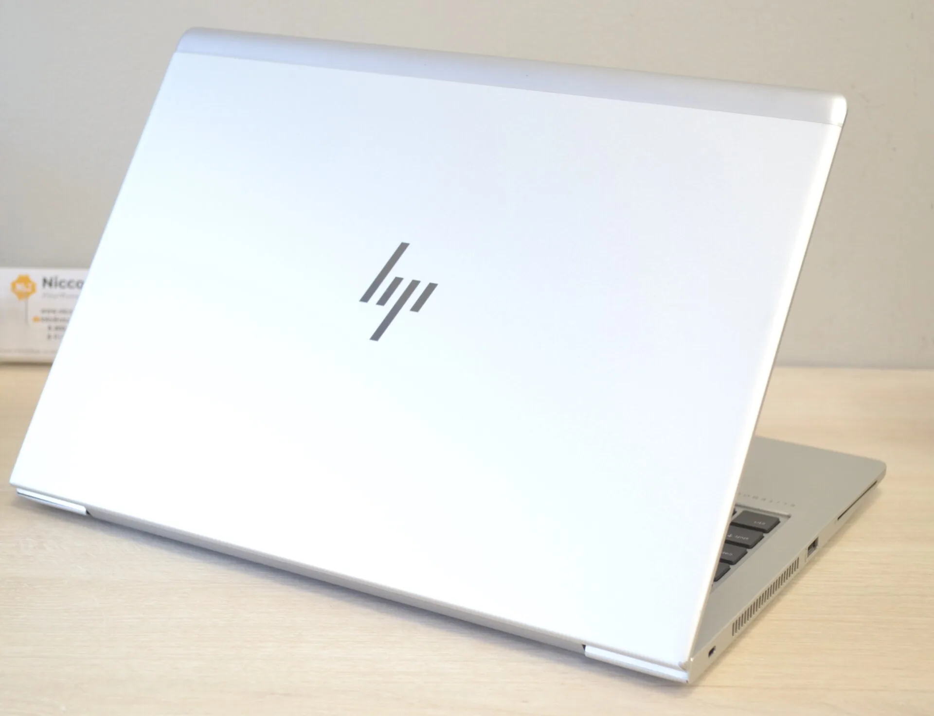 (Special Offer) HP EliteBook 840 G5 Intel Processor Core i7 8th Gen 8GB RAM 256GB SSD 14'' Inch Screen Size Windows 11 Pro and Office Installed Refurbished Laptop Notebook Computer Laptop