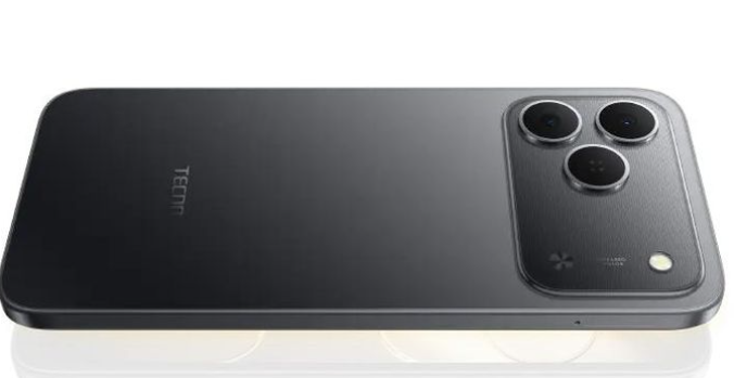 Tecno SPARK 50 4G 256GB ROM+ 4GB RAM 6.78" SCREEN 120Hz Refresh Rate 6700mAh Battery 50MP CAMERA ANDROID 16 seamless performance and long-lasting power